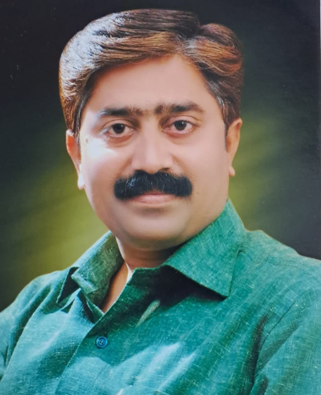 Shri Mahesh Yadav